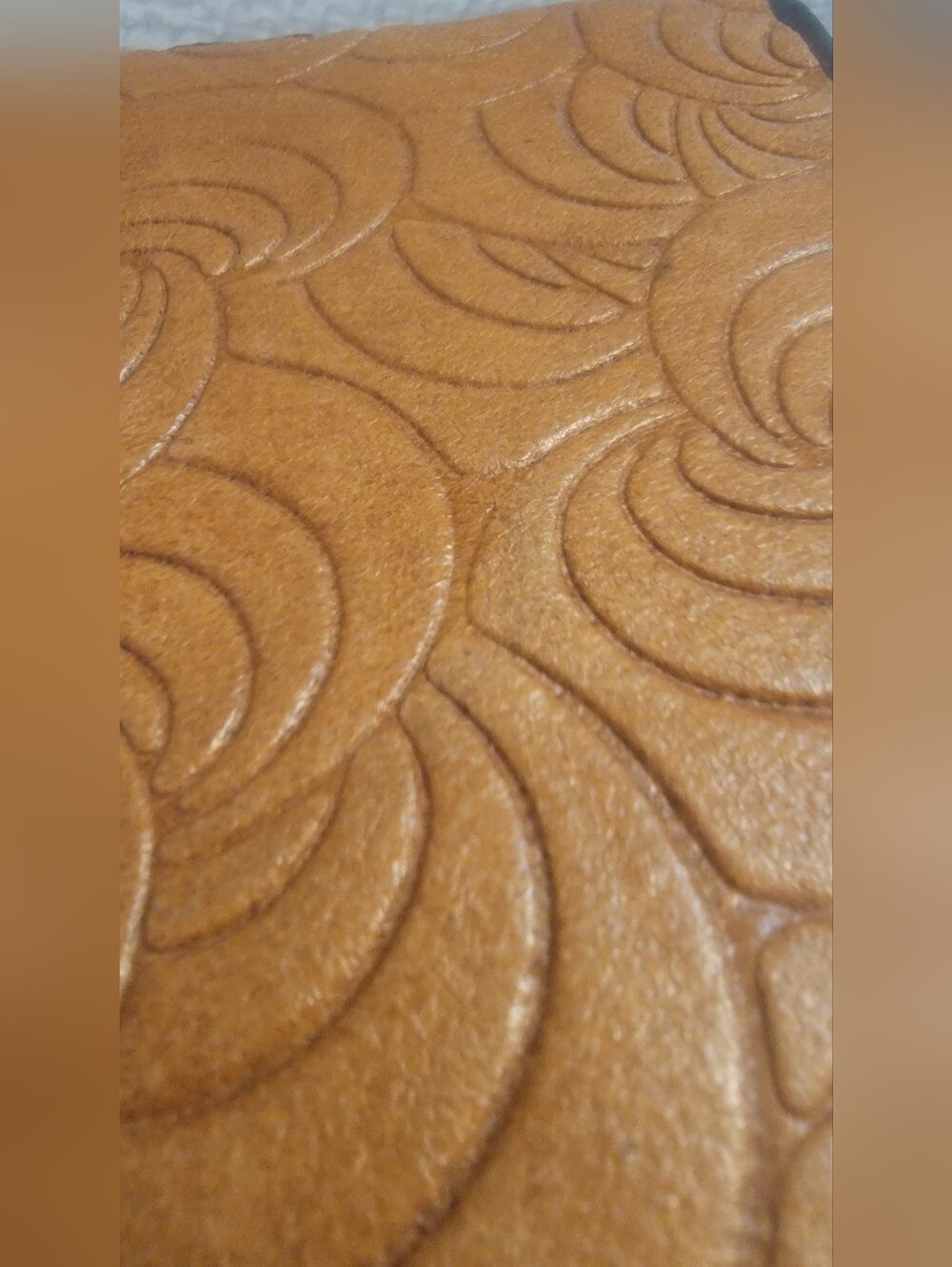 Embossed Tan Leather Box - Picture 4 of 6